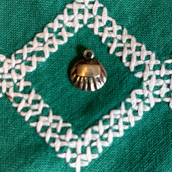 James Avery Baptismal Shell Charm - Picture 3 of 4